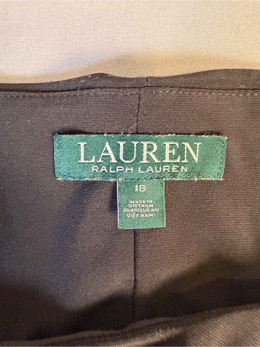 Beautiful Ralph Lauren Women’s Fitted Stretch Dress Size 18 with Rouging - Picture 5 of 8